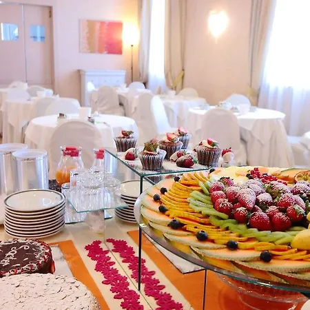 Rechigi Park Hotel 4*