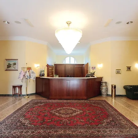 Hotel Rechigi Park 4*