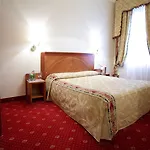 Hotel Rechigi Park 4*