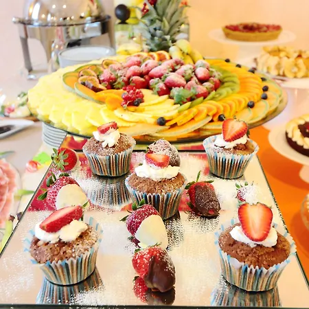 雷齐吉公园酒店 4*