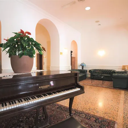 雷齐吉公园酒店 摩德纳