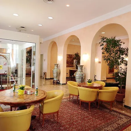 Hotel Rechigi Park 4*