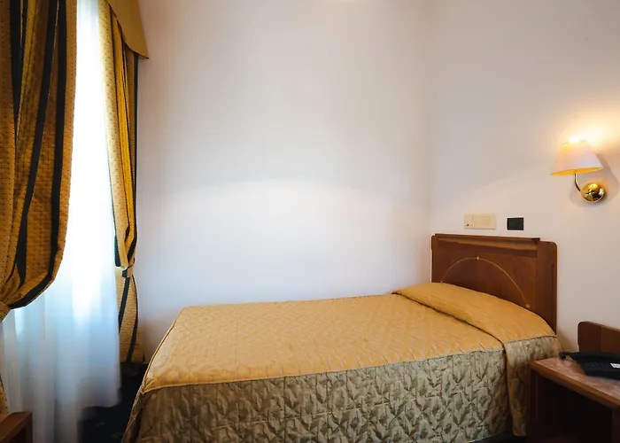 Rechigi Park Готель