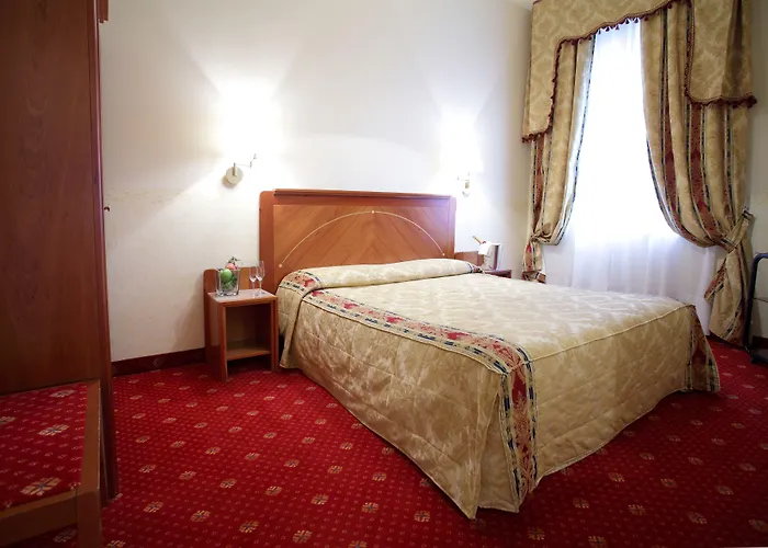 Hotel Rechigi Park 4*