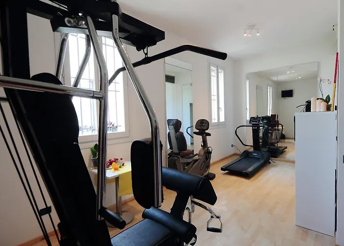 Готель Rechigi Park