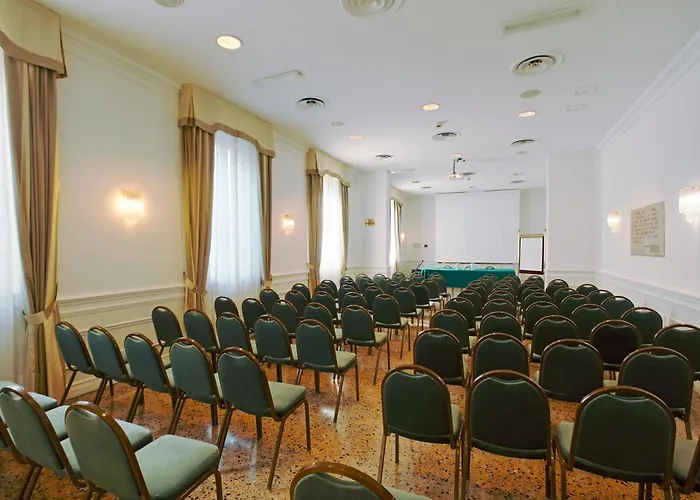 Rechigi Park Готель 4*