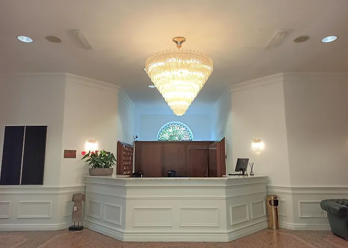 Готель Rechigi Park