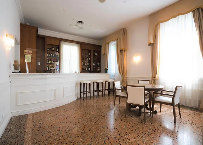 Rechigi Park Hotel 4*